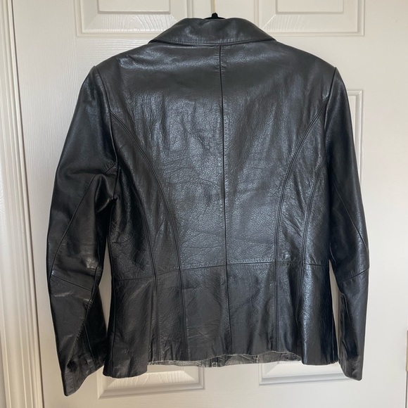 Vintage Wilson’s Black Leather Jacket | M - Picture 6 of 16